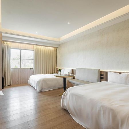 Holly Wood Motel Pitou Luaran gambar
