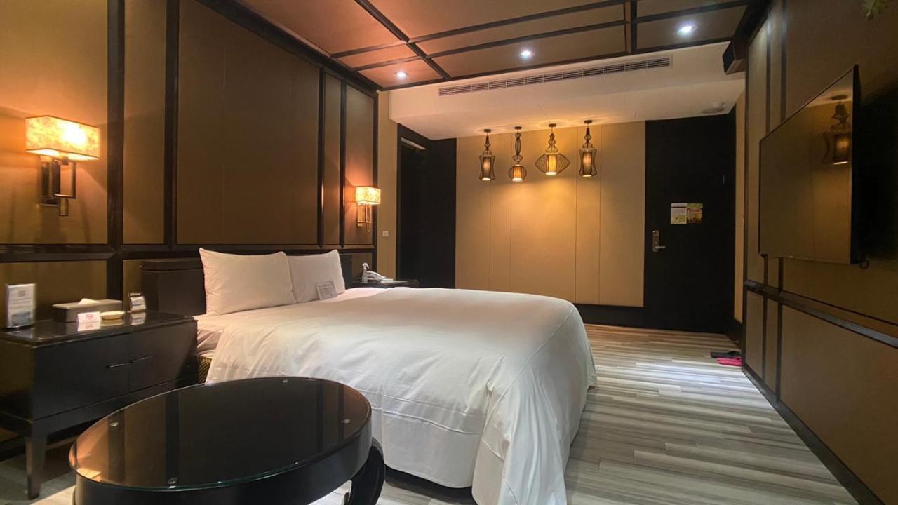 Holly Wood Motel Pitou Luaran gambar