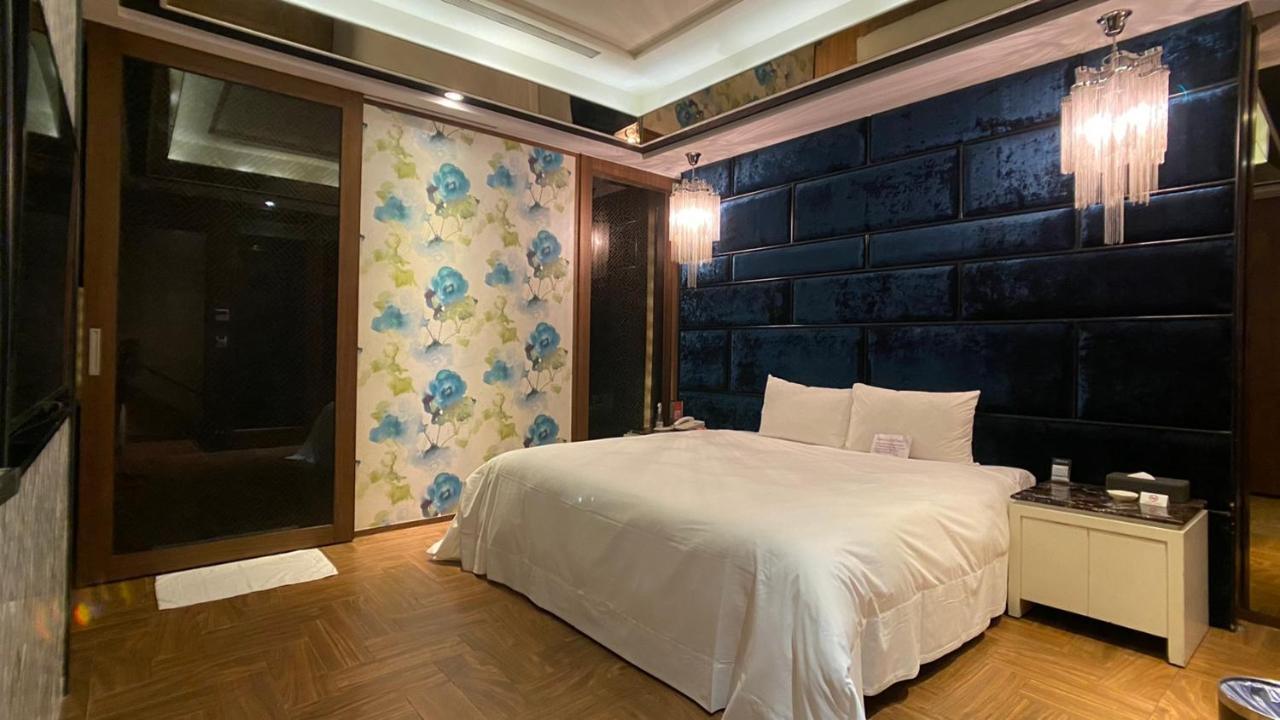 Holly Wood Motel Pitou Luaran gambar