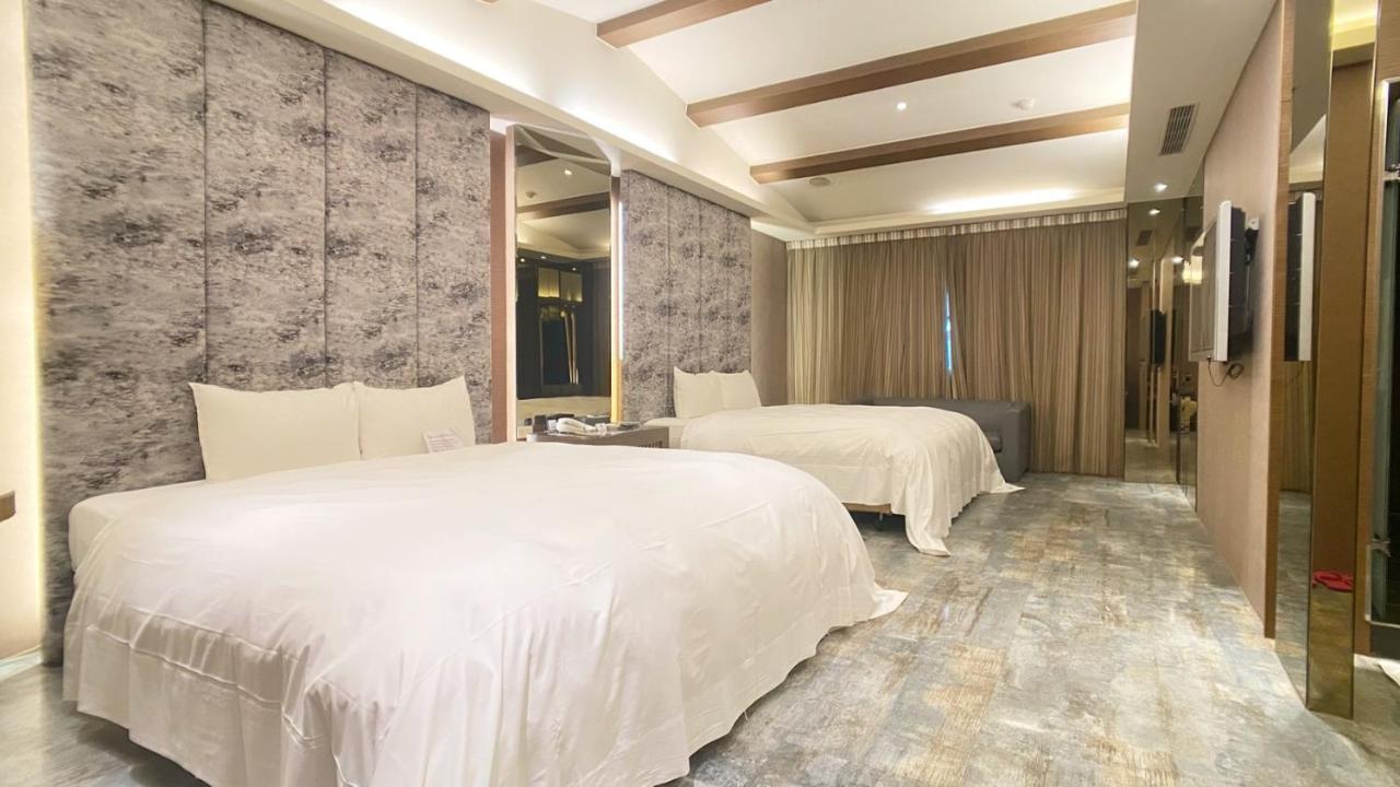 Holly Wood Motel Pitou Luaran gambar