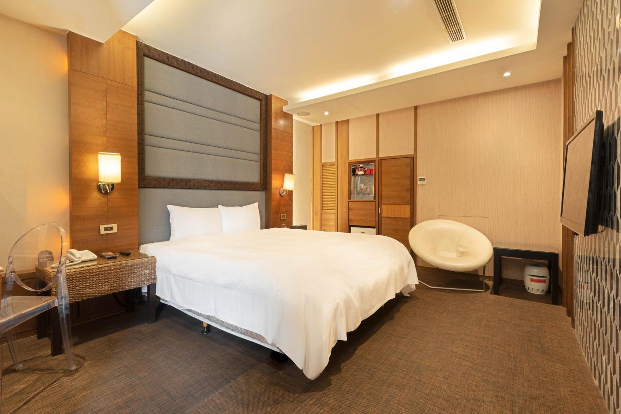 Holly Wood Motel Pitou Luaran gambar