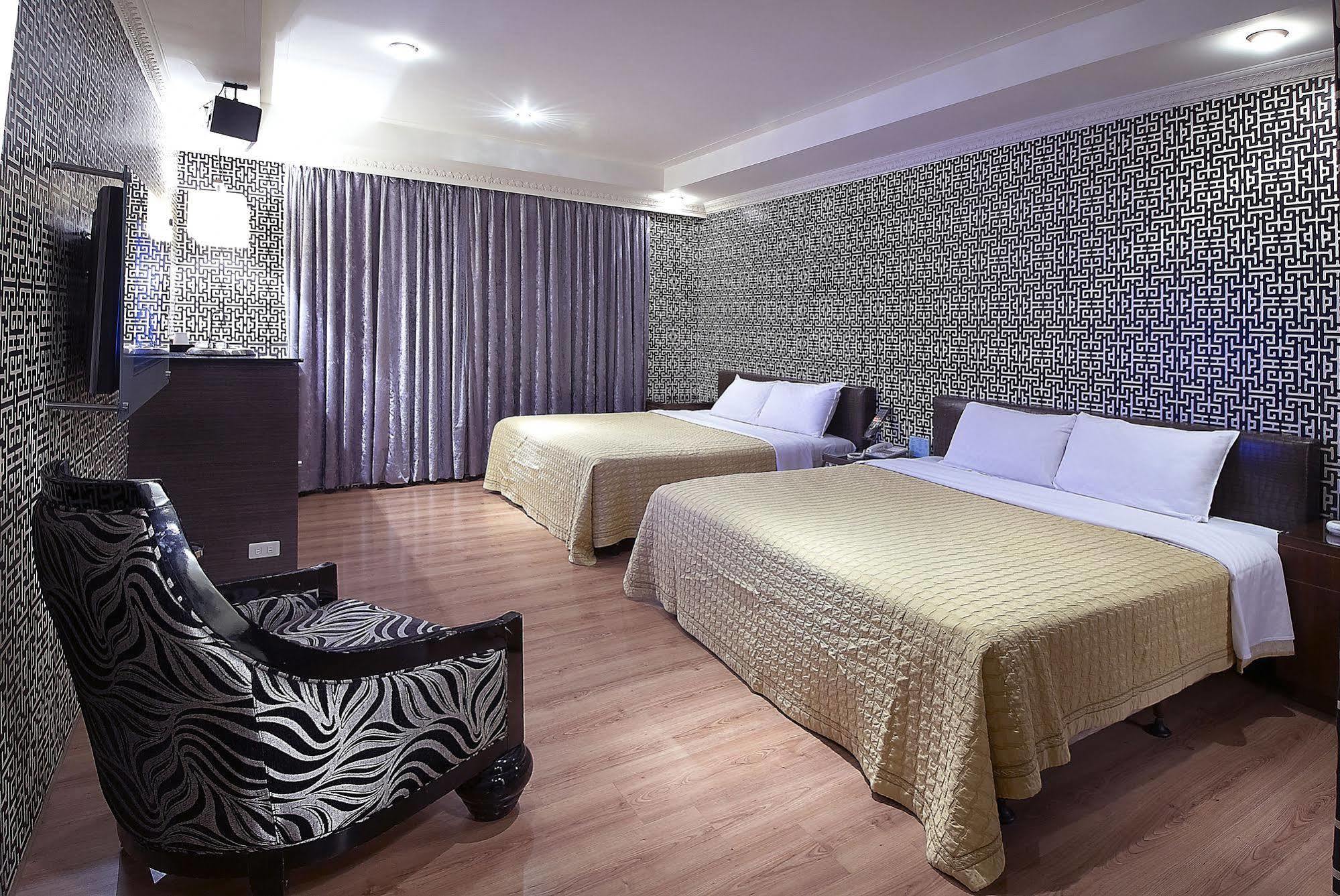 Holly Wood Motel Pitou Luaran gambar