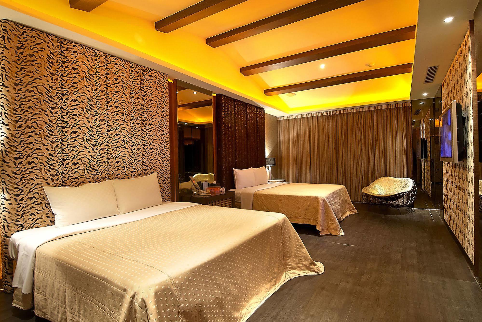 Holly Wood Motel Pitou Luaran gambar