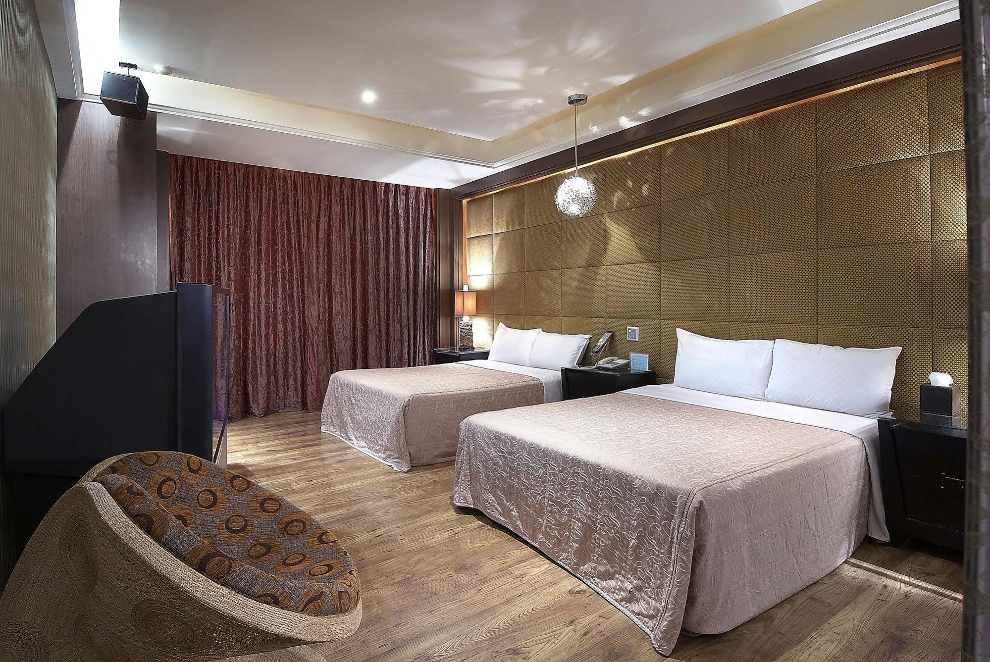 Holly Wood Motel Pitou Luaran gambar