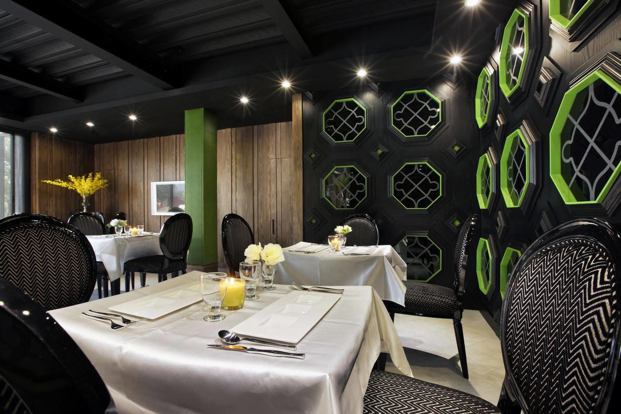 Holly Wood Motel Pitou Luaran gambar